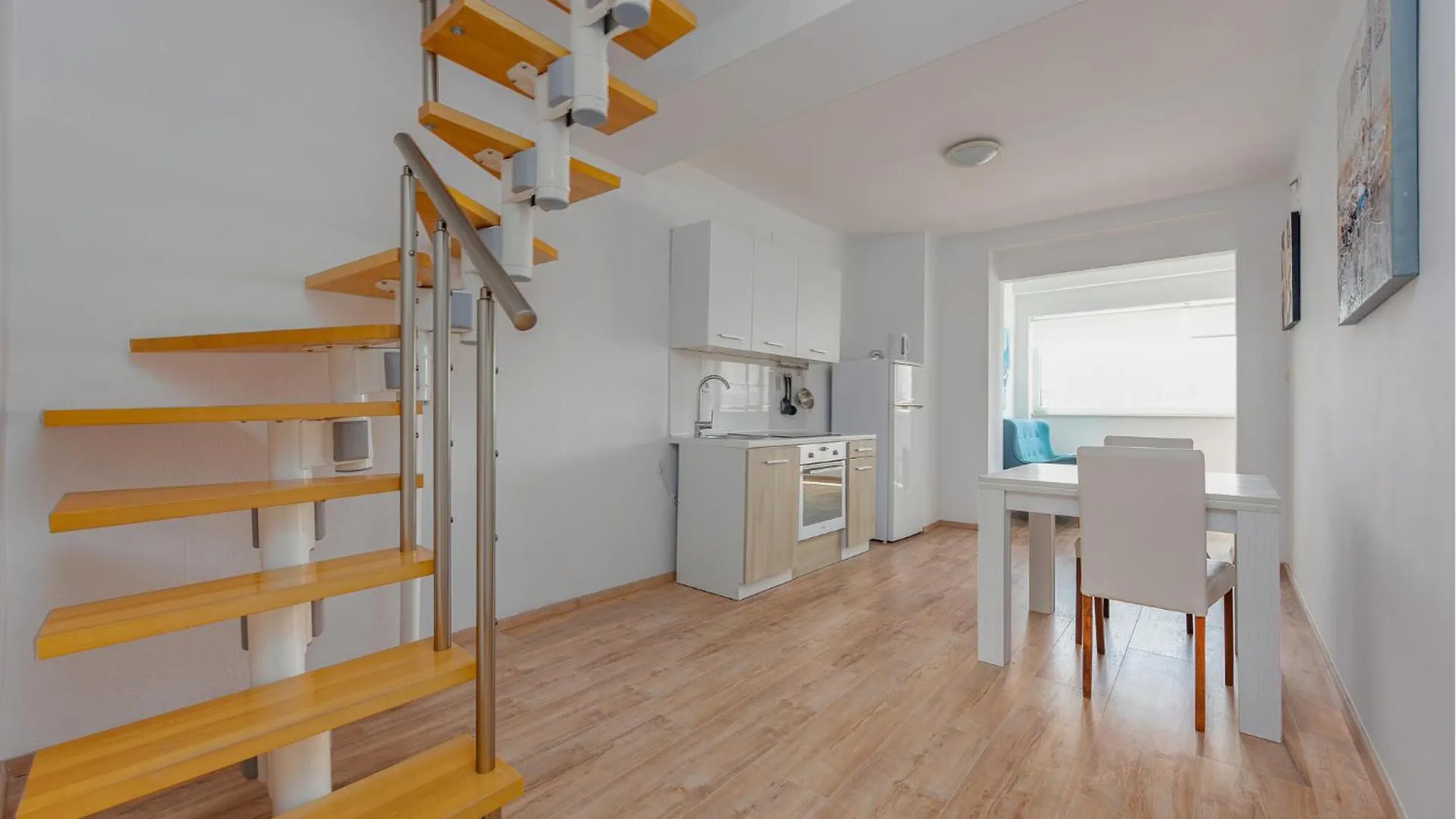 פג 6 Bedroom Gorgeous Home In Pag