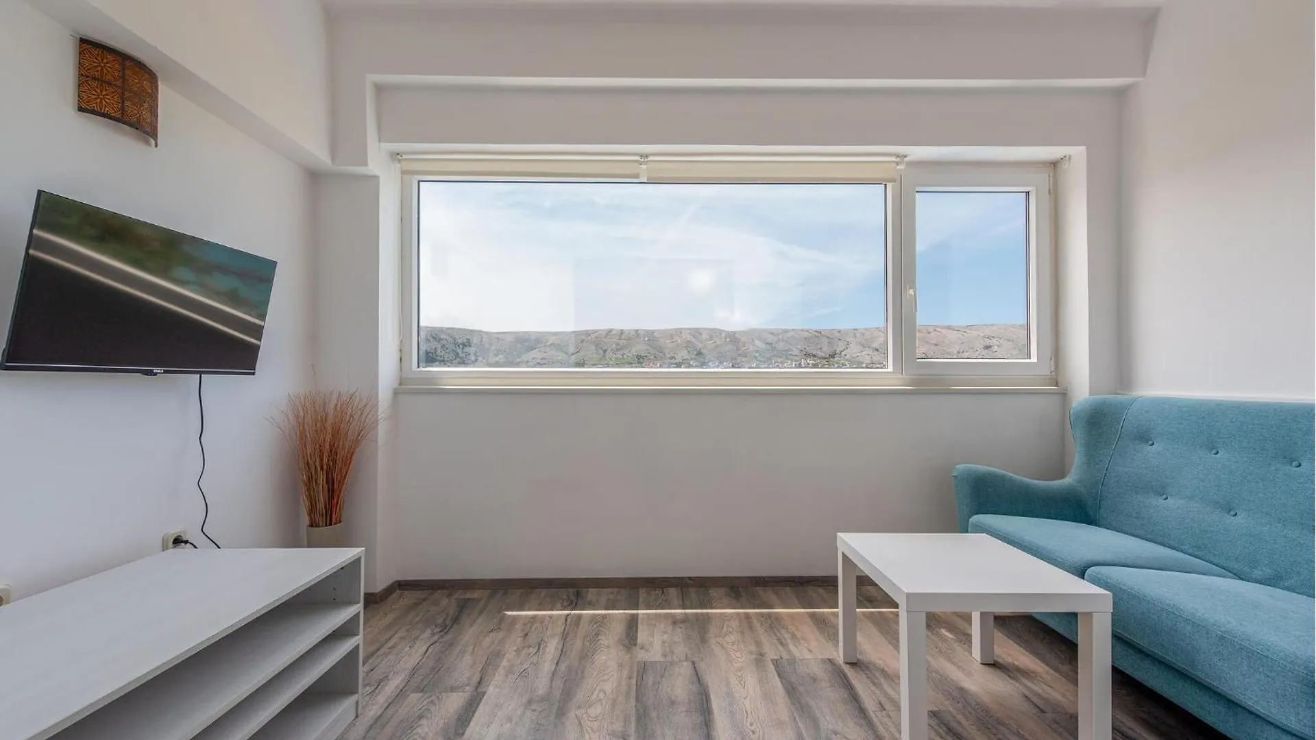 Amazing home in Pag with 6 Bedrooms, WiFi&Outdoor swimming pool Pag Town